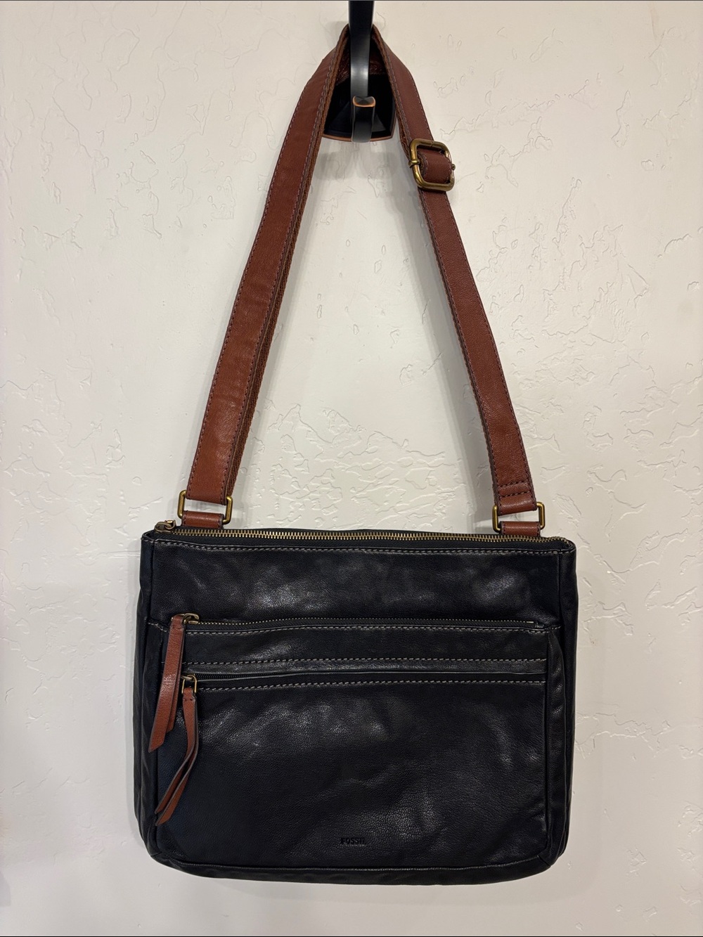 Fossil convertible crossbody, black leather - Picture 2 of 16